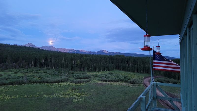 A Seasonal Rental From Mid May To Mid October