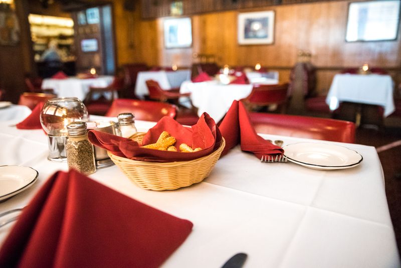 What Decades of Regulars Tell You About a Restaurant