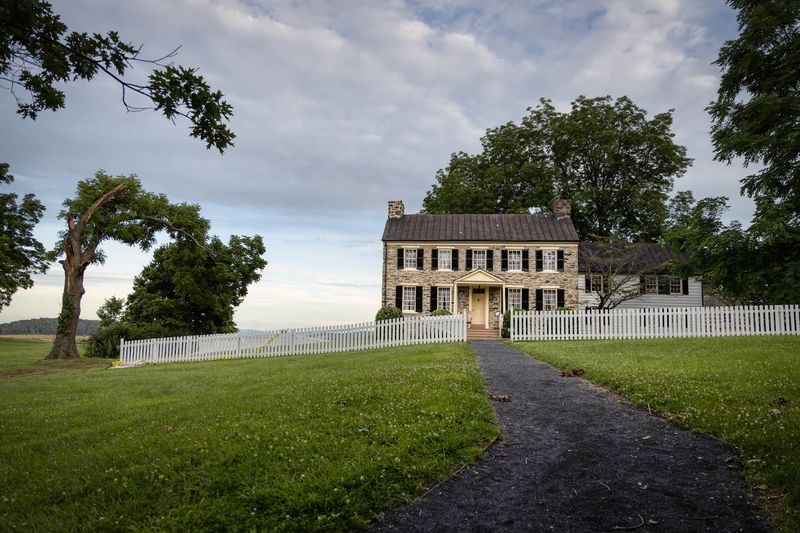 Mount Bleak House and Living History