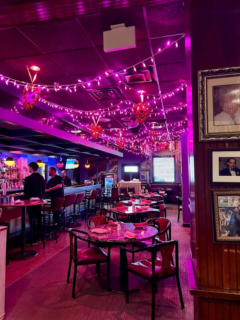 How the Service Feels From the Moment You Sit Down