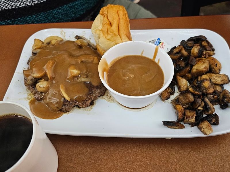 Friday and Saturday Extended Hours for Dinner Worth Planning Around