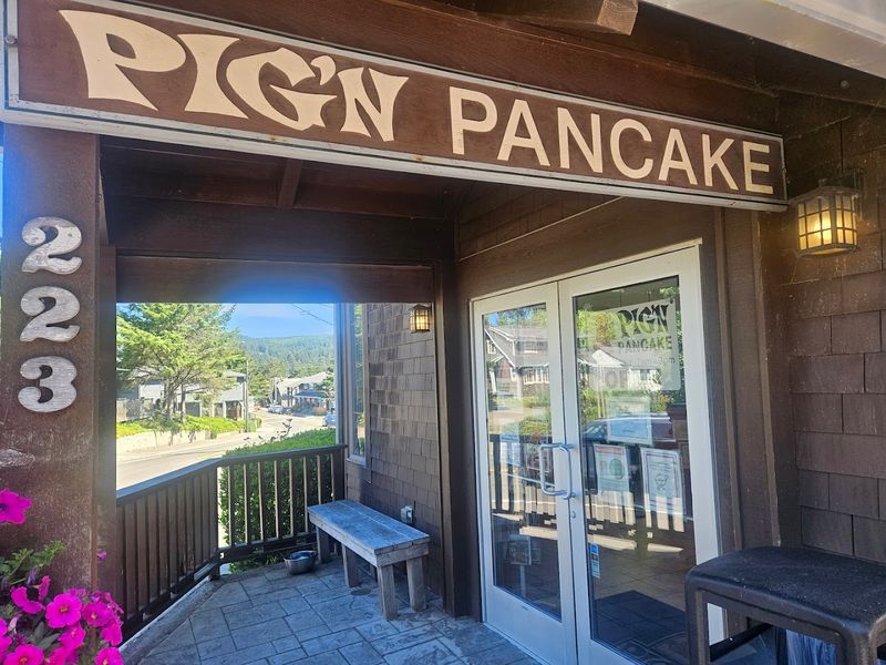 Why This Diner Deserves a Spot on Your Oregon Coast Itinerary