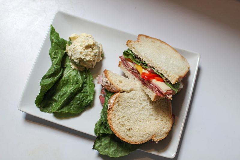 Fresh Sandwiches Made the Right Way