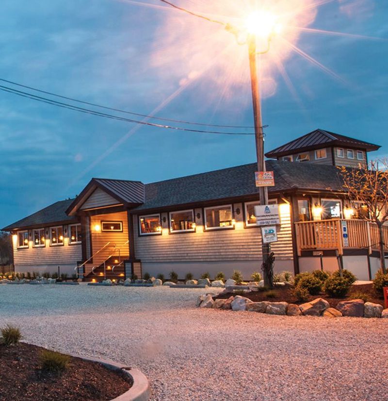 Live Music That Turns Dinner Into a Full Evening