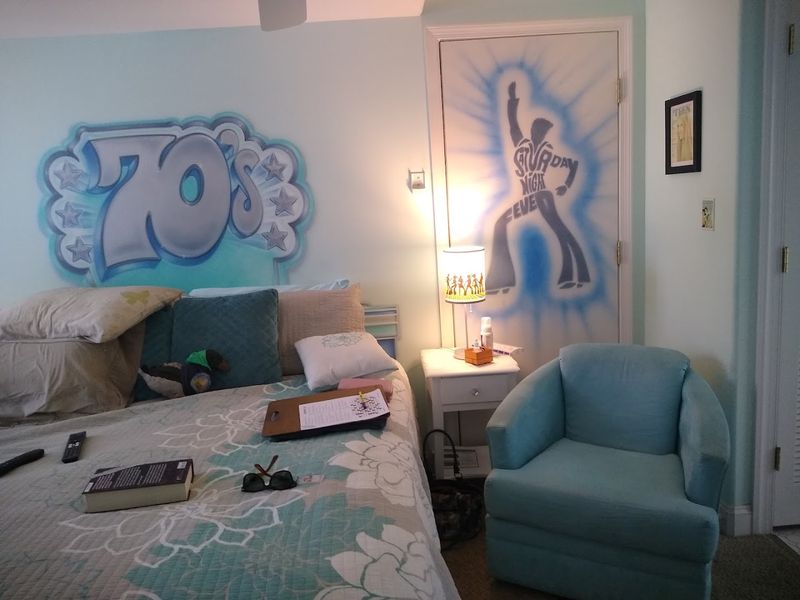 The Elvis Suite: Sleeping Inside a Legend