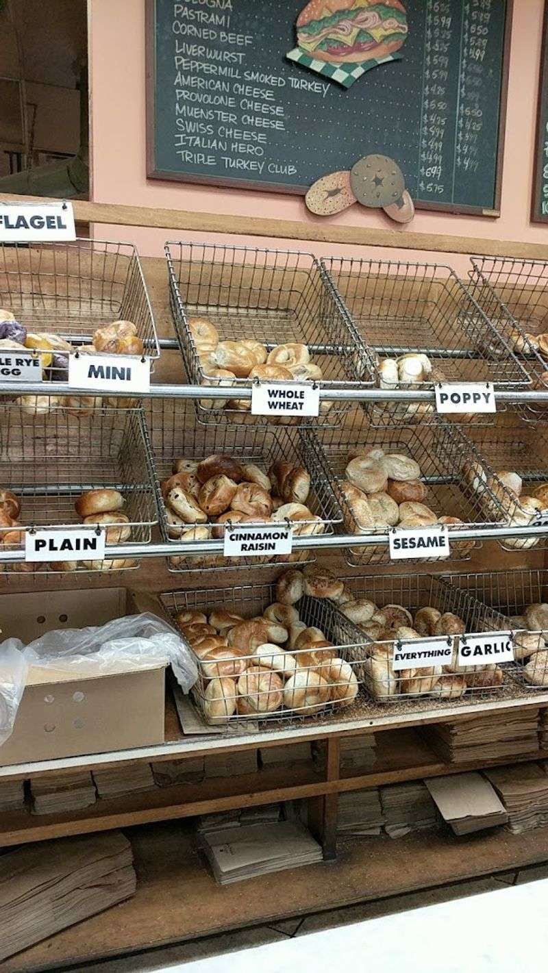 Pumpernickel and Salt Bagels for the Real Fans