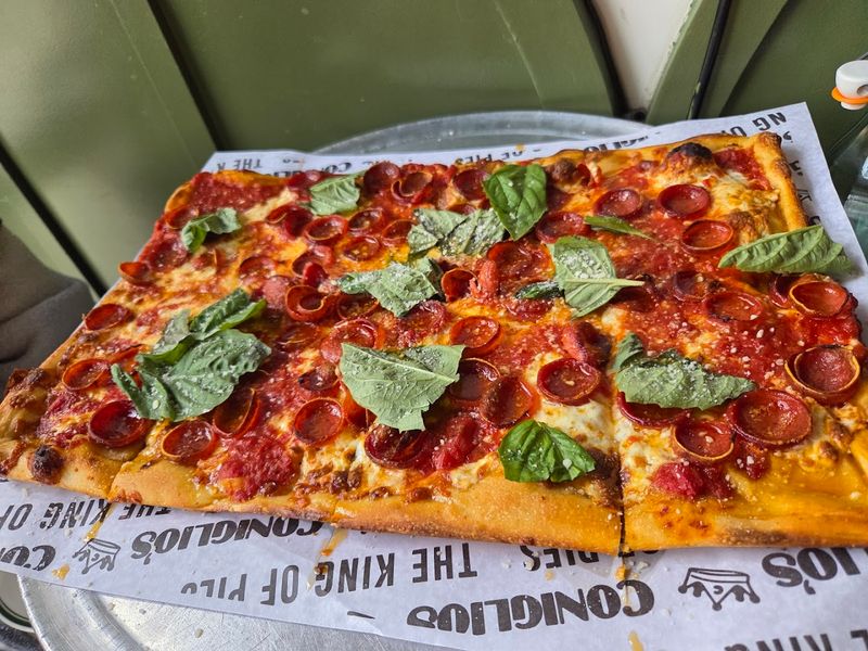 A Bakery and Pizzeria Under One Roof