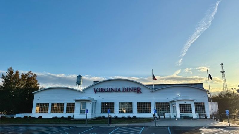 On the Road Between Richmond and Norfolk, and Worth Every Detour