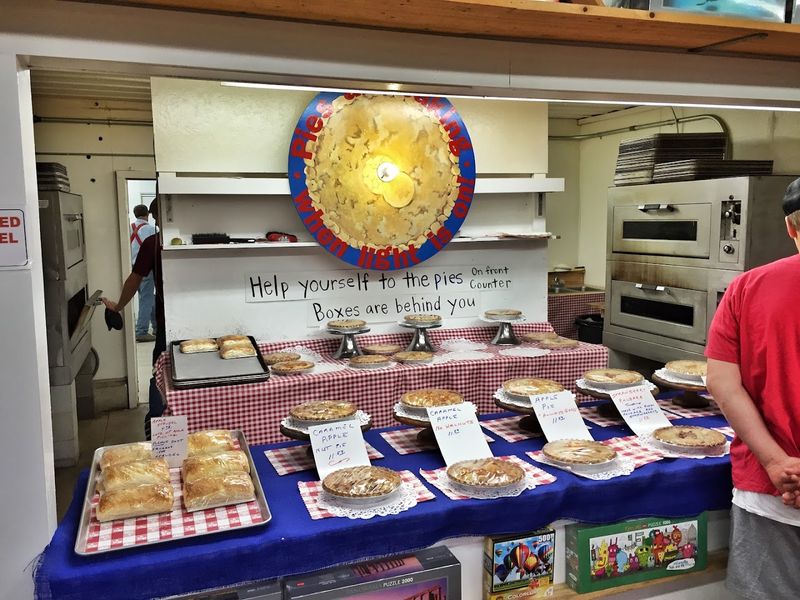 Fresh-Baked Pies That Fill the Whole Store With Warmth