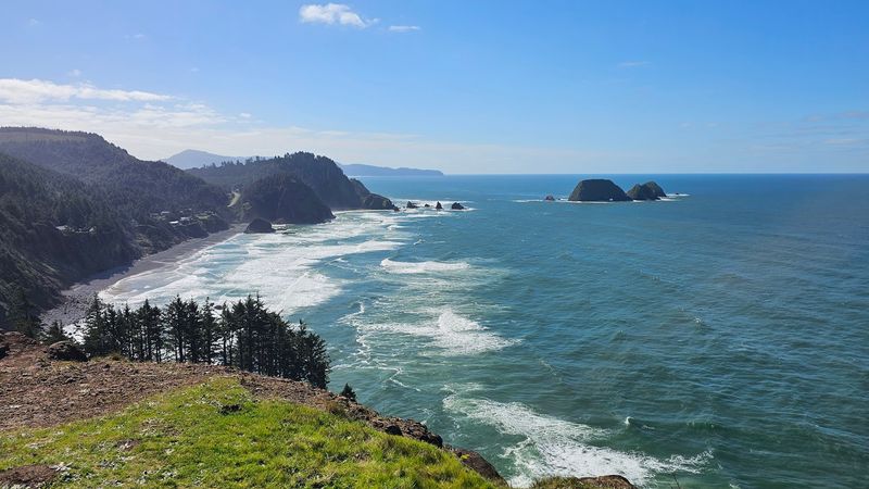 Cliffside Views That Require Zero Effort