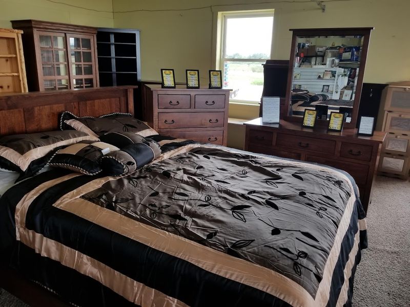 Scratch-and-Dent Amish Furniture at Jaw-Dropping Discounts