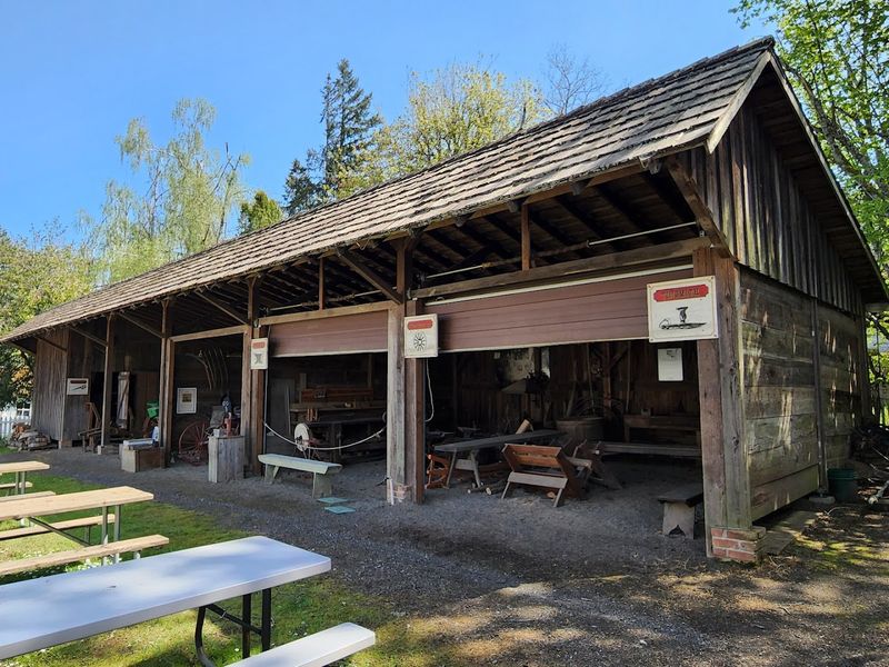 Colony Craftsmanship: Furniture, Quilts, and Woodwork