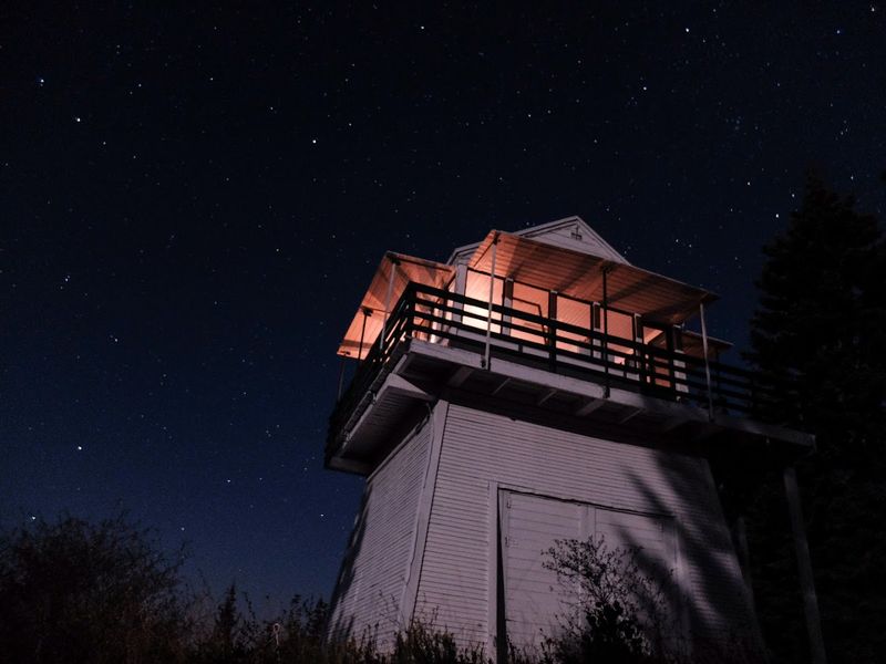 An Unforgettable Night Under Bright, Starry Skies