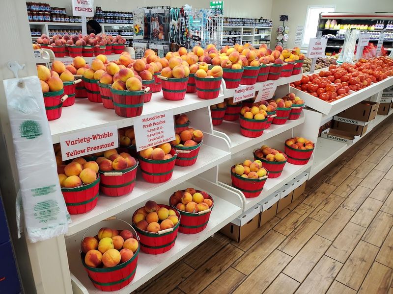 Fresh Peaches Do The Heavy Lifting