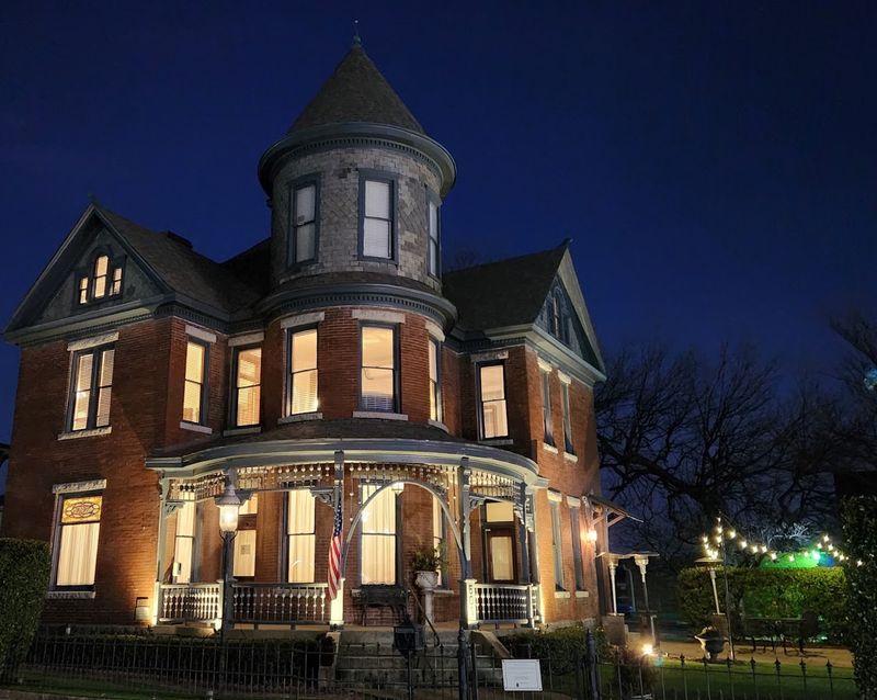 Baker House Bed & Breakfast