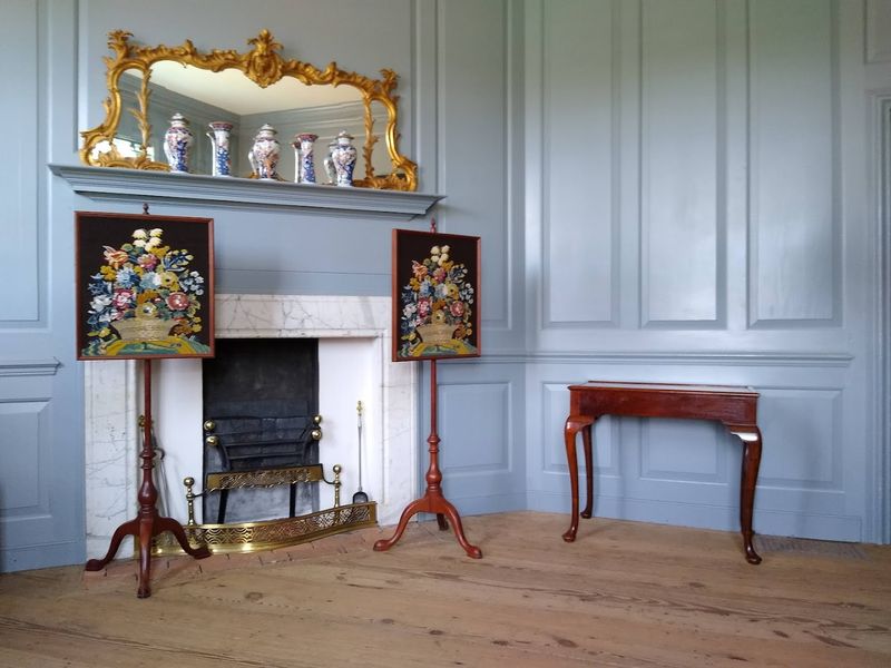 What Daytime Tours Reveal About the Architecture and Interiors