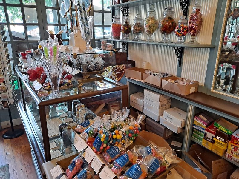 A Quiet Escape In The Heart Of Old City Philadelphia