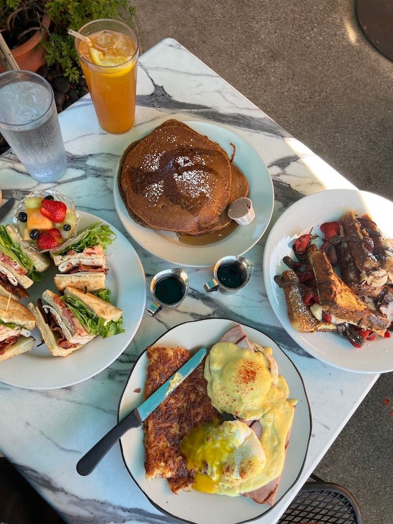 Why The Breakfast Aroma Lingers Long After You Leave