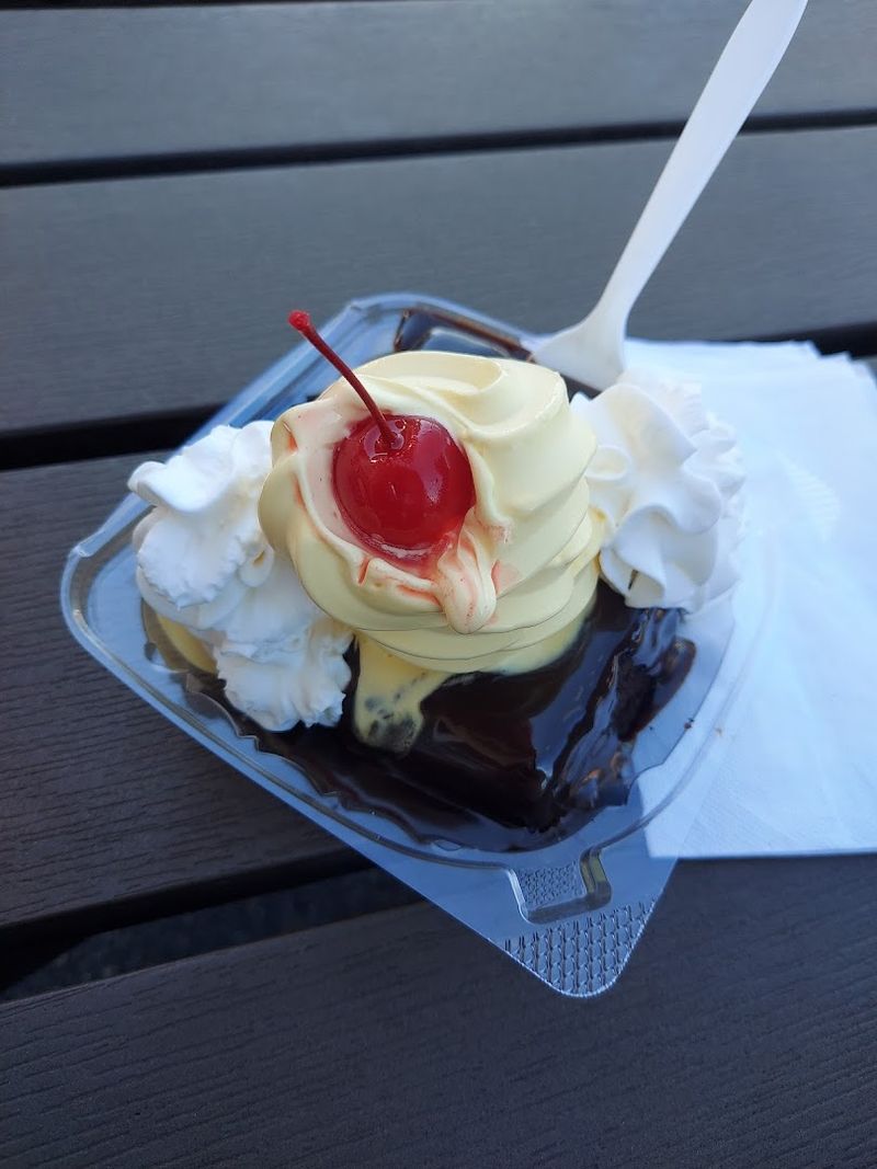 Sundaes, Splits, and the Legendary Papa Willy