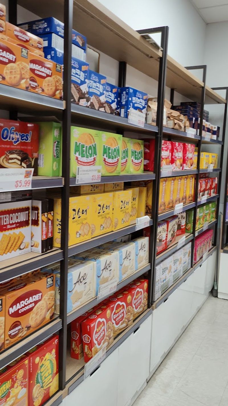 Snack Aisles That Could Honestly Be Their Own Attraction