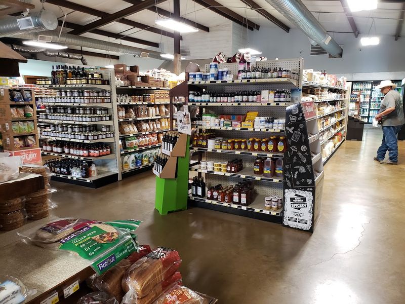 Grocery Aisles Full of Quality Everyday Finds