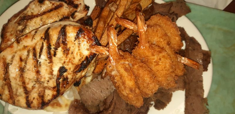 A Cash-Only Policy That Adds to the Charm