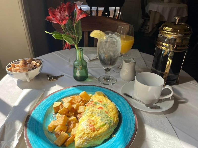 One Last Look Inside This Colonial Time Capsule