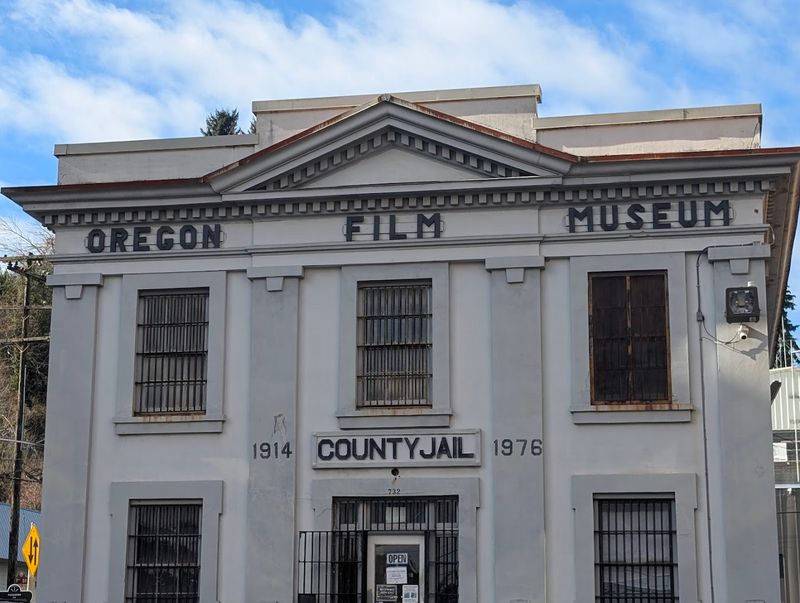 The Bundle Ticket and Nearby Astoria Attractions