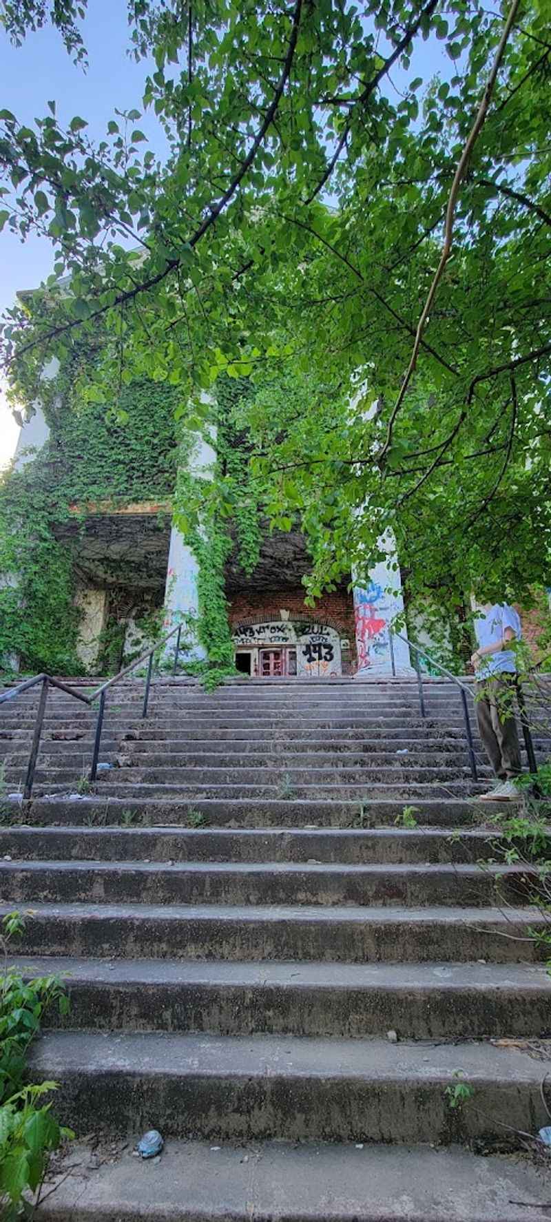 Paranormal Reports That Keep Piling Up