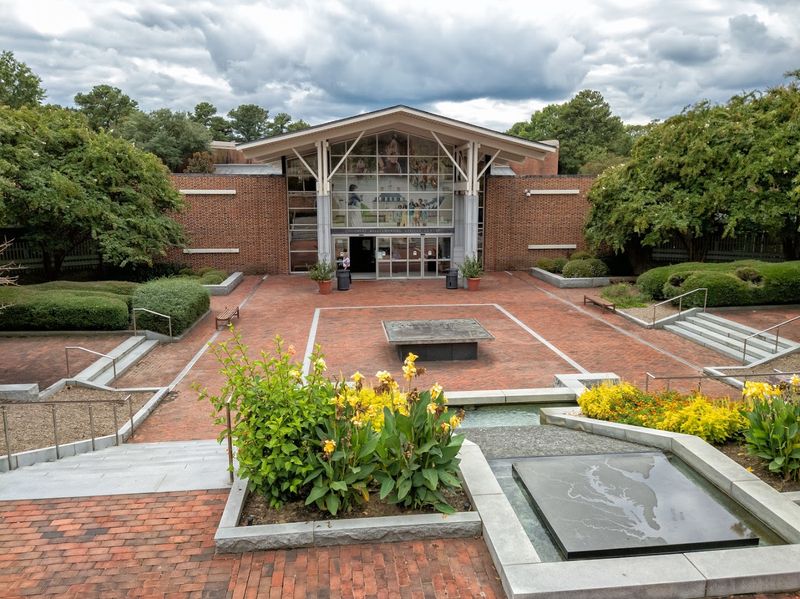 The Art Museums, Where Colonial Culture Gets a Gorgeous Frame