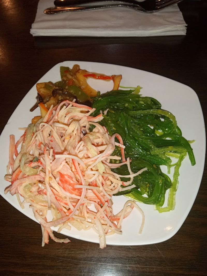 Soups, Salad Bar, and the Details That Round Out the Meal