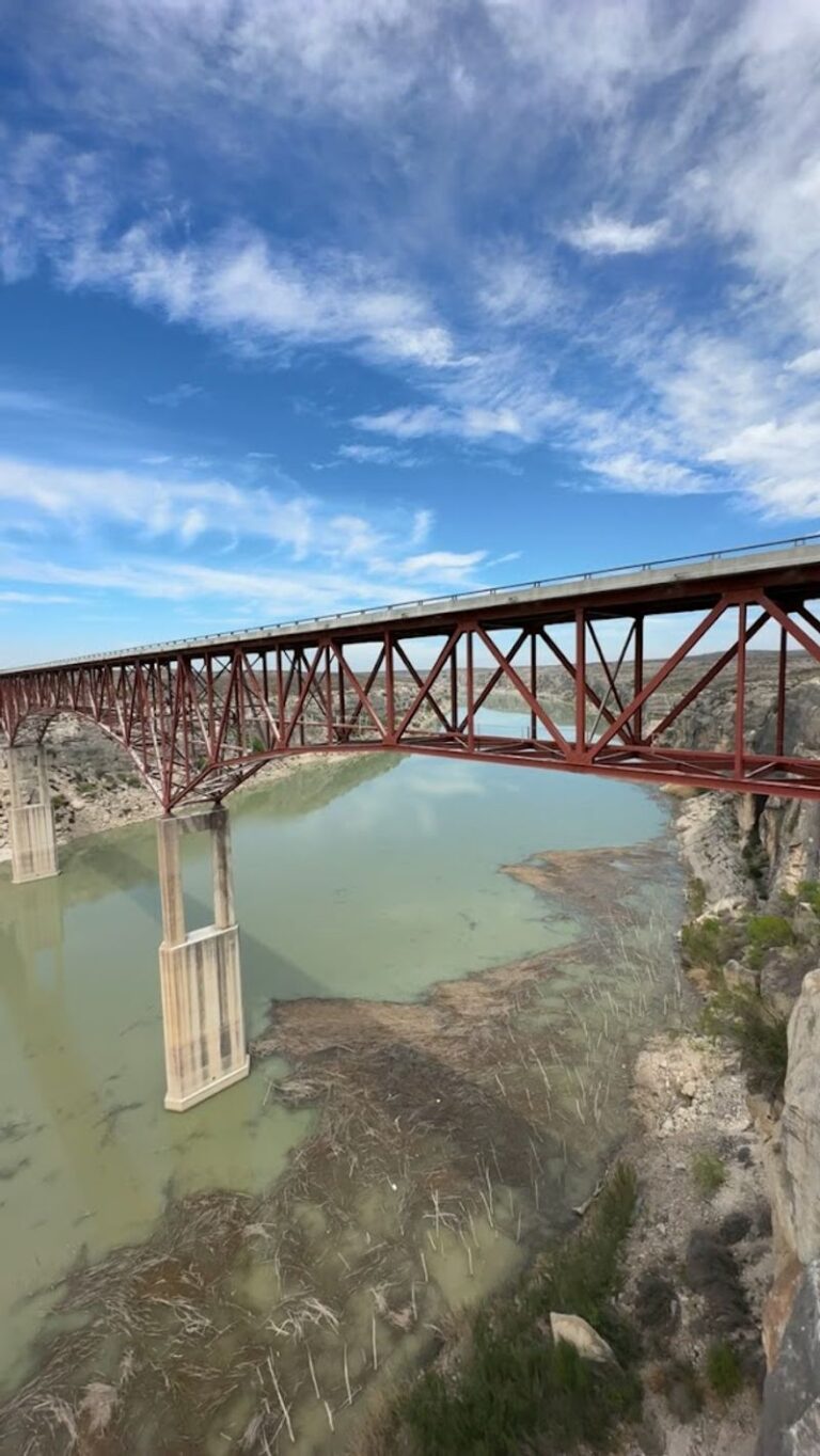 The Highest Highway Bridge In Texas Stands Over 300 Feet Tall And