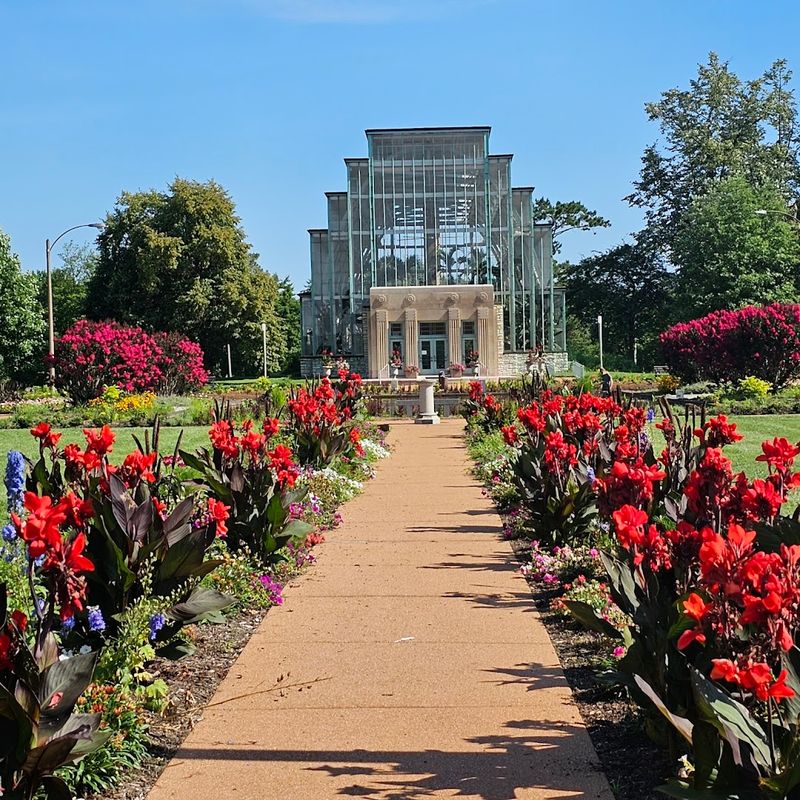 The Jewel Box Greenhouse Is a Hidden Horticultural Surprise