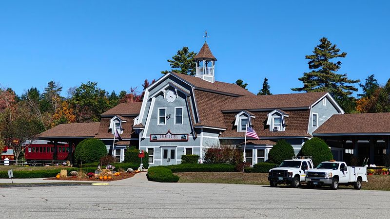 The Lincoln Station Departure: Where the Adventure Actually Begins