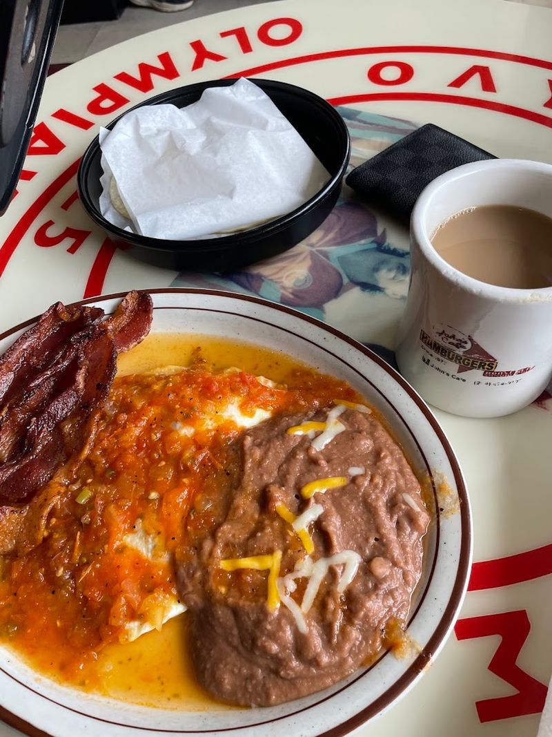 The Pot Roast That Regulars Rearrange Their Schedules For