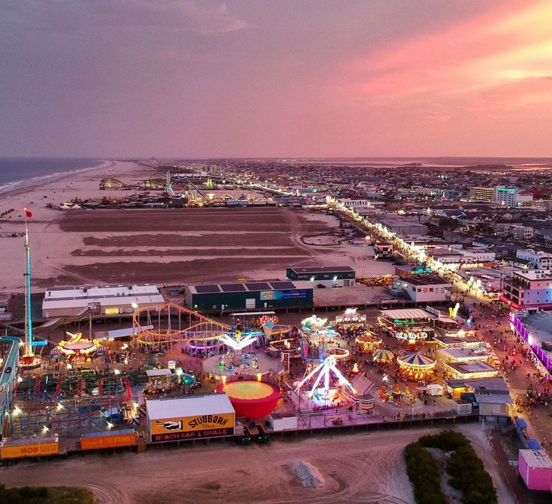 Guided Trolley Tours Through the Doo-Wop District