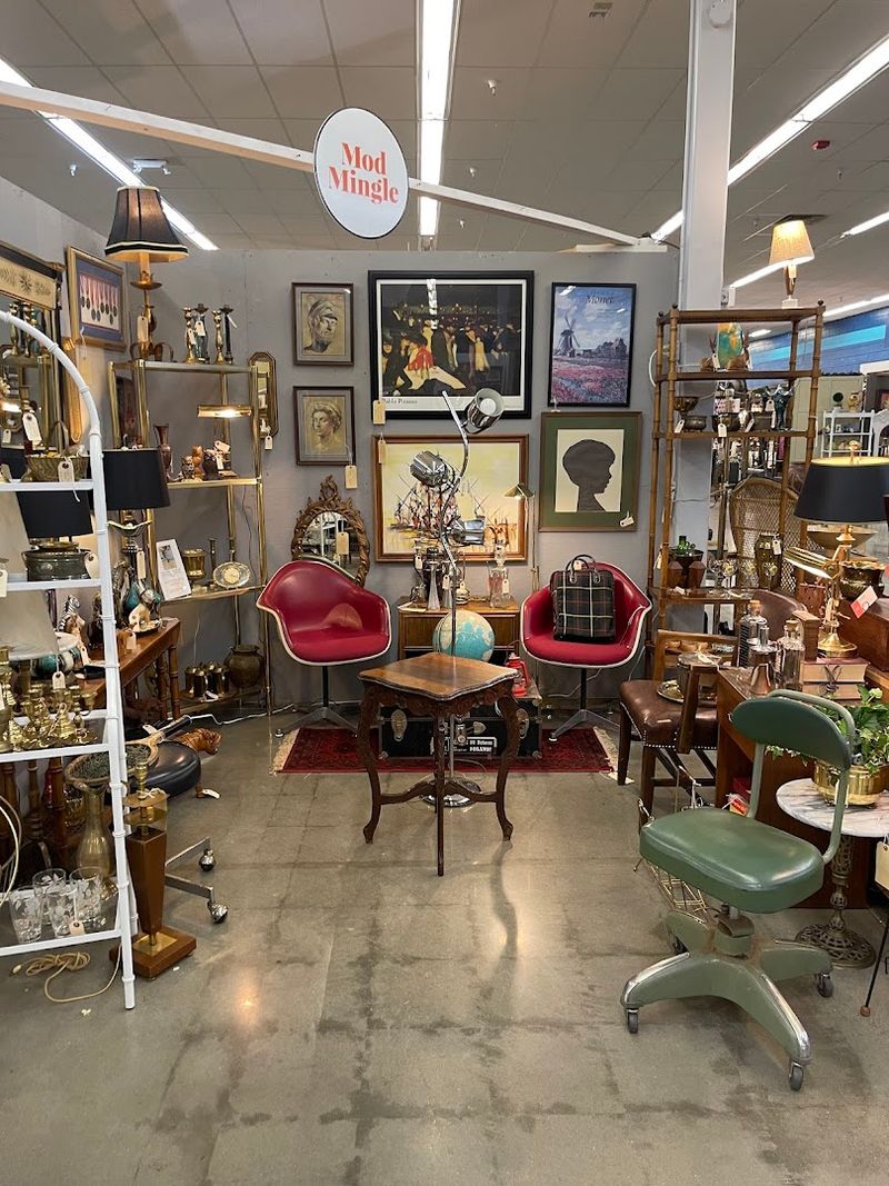 Hundreds of Vendor Booths Create Endless Variety