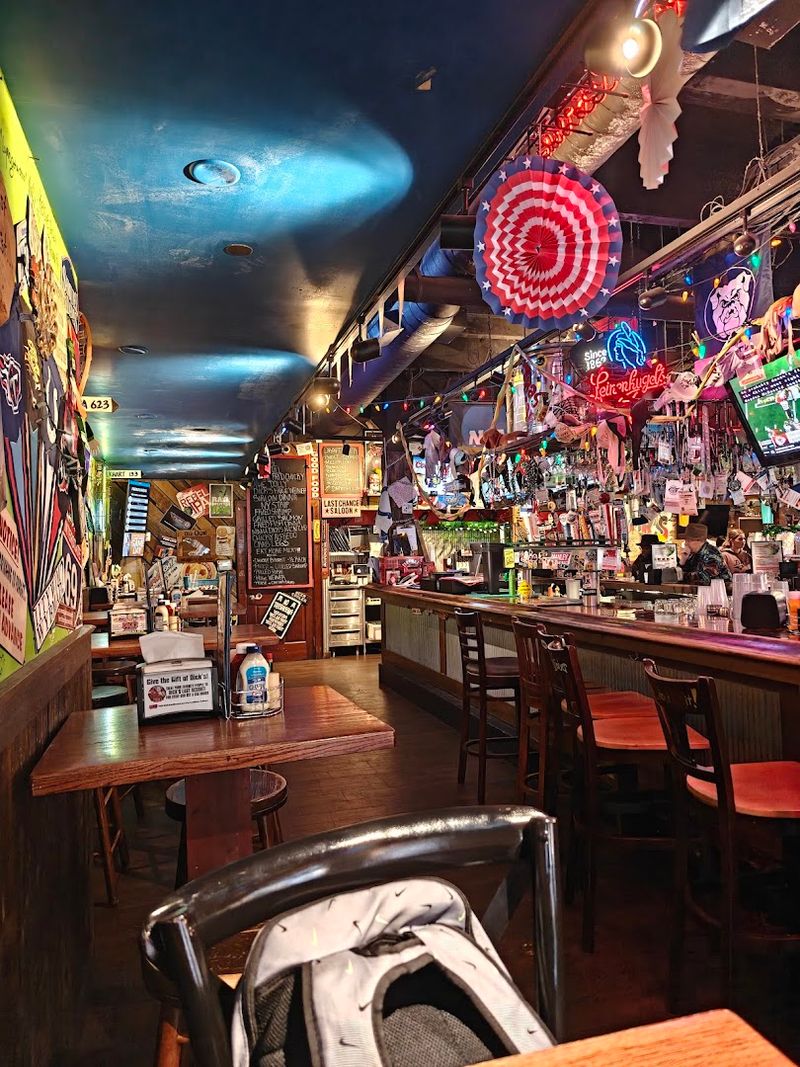 The Intentionally Rude Service Is Actually Pure Entertainment