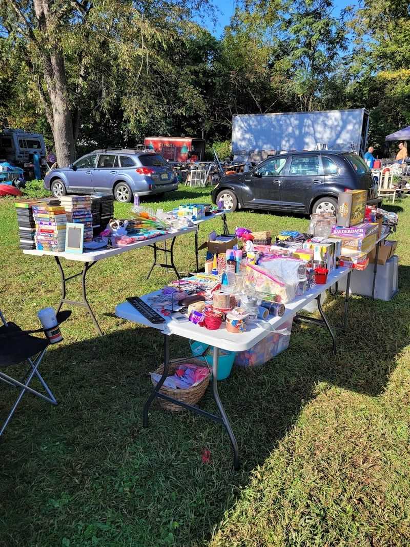 The Outdoor Vendors Who Almost Everyone Agrees On