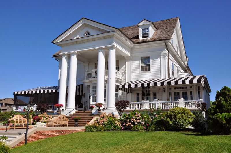 The Peter Shields Inn