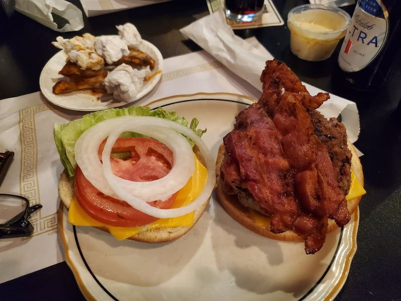 The Famous 12-Ounce Burger That Started All the Conversation