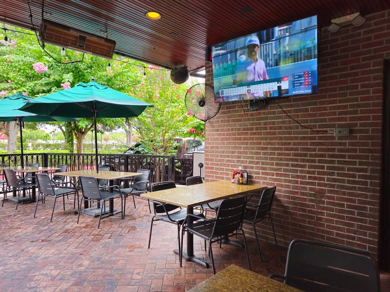 Why Sugar Land Keeps Claiming Floyd's as Its Own