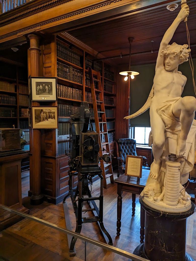 Edison's Personal Library: A Room Full of Big Ideas