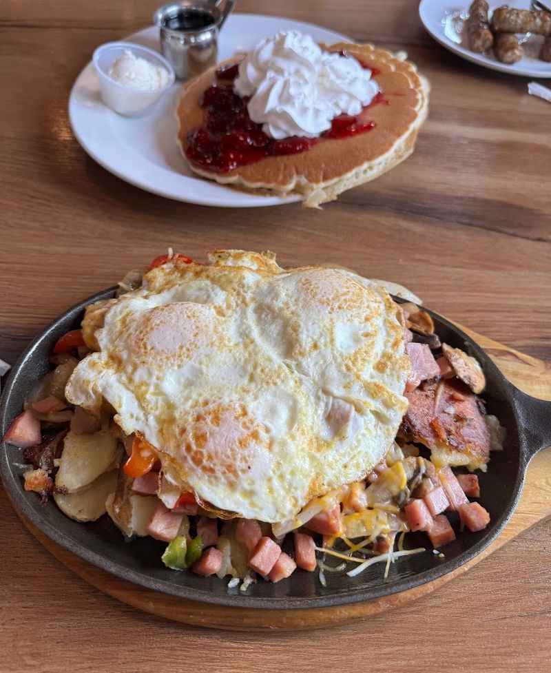 Sara's Family Restaurant