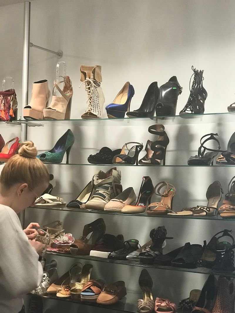 What Makes the Curation So Remarkably Different