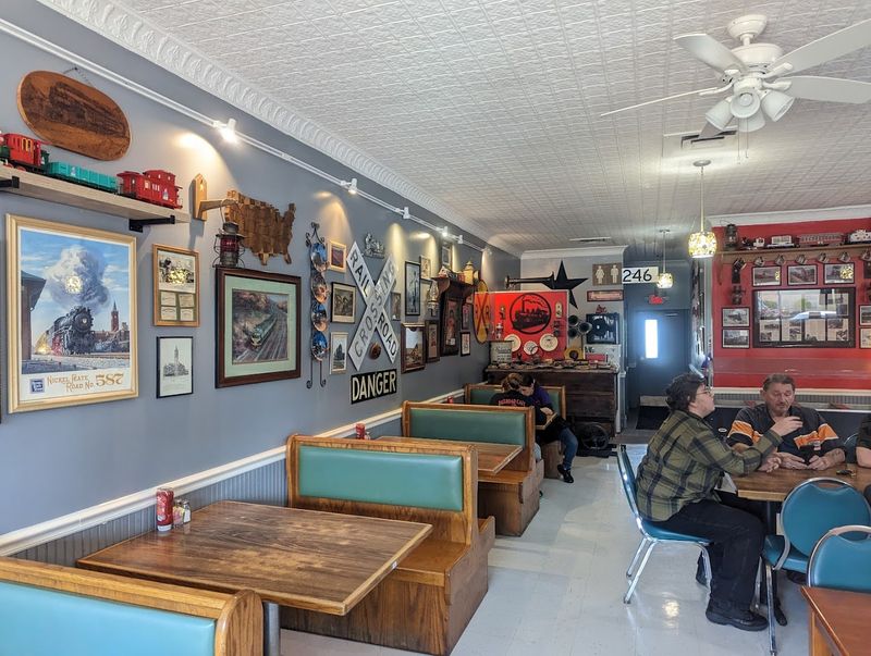 Railroad Memorabilia and a Decor That Tells a Story