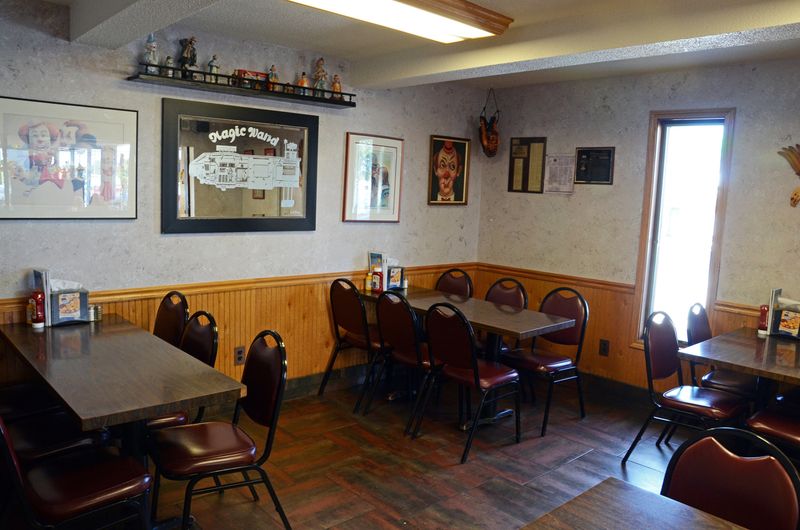 A Genuine 1960s Diner Atmosphere Frozen in Time