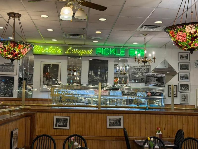 Old-School Atmosphere That Feels Like a Time Capsule