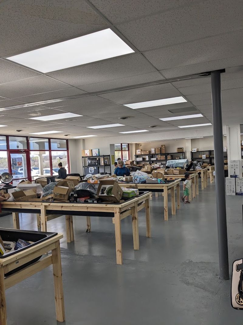 The Staff and the Shopping Environment