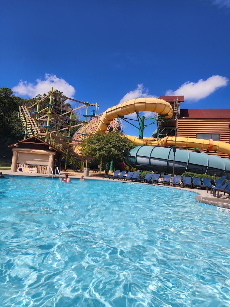 Hungry As A Wolf Pizza: Brooklyn-Style Pies Deep in Virginia's Lodge Country